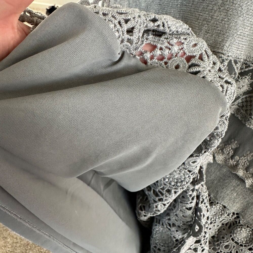 Sundance Gray Boho Crochet Lace Tunic Sweater Women Size L Cozy Style - Picture 8 of 9